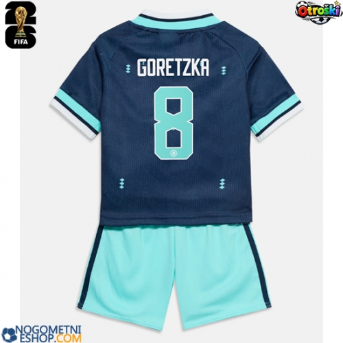 Otroški Nogometni dresi Nemčija Leon Goretzka #8 Gostujoči SP 2026 Kratek Rokav (+ Kratke hlače)